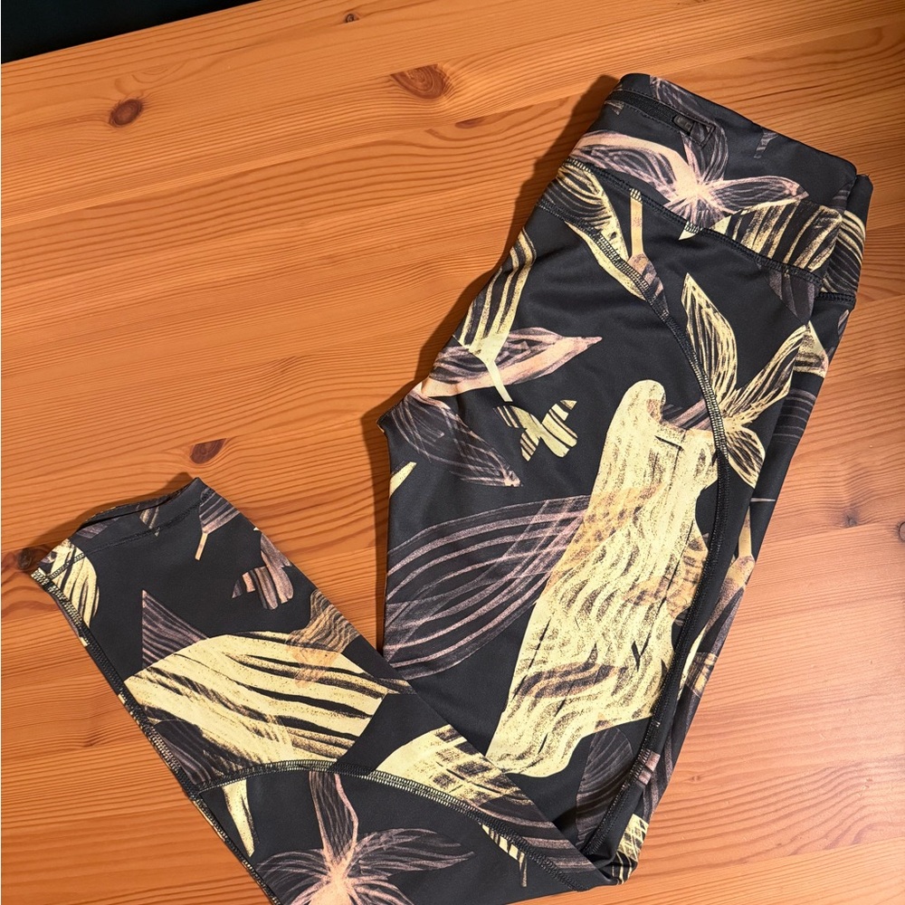 Black and Yellow Patterned Leggings